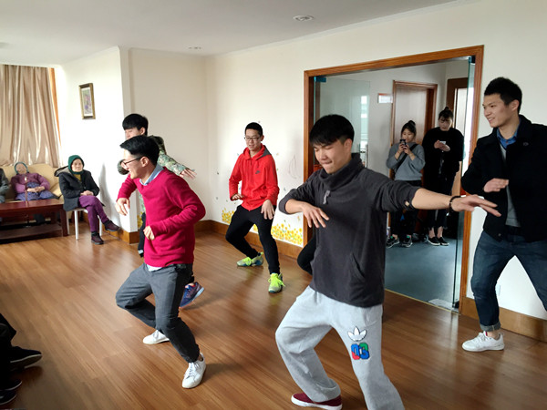 洪庙护理院文艺演出